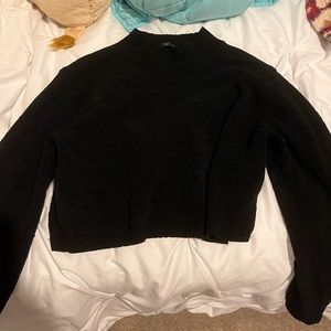 Small black cropped turtle neck